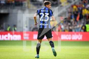 2022-07-23 - Nicolo BARELLA of Inter Milan during the Pre Season Friendly football match between RC Lens and FC Internazionale Milano (Inter Milan) on July 23, 2022 at Bollaert-Delelis stadium in Lens, France - FOOTBALL - FRIENDLY GAME - RC LENS V FC INTER - INTERNAZIONALE MILANO - FRIENDLY MATCH - SOCCER