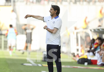 2022-07-23 - Coach of Inter Milan Simone Inzaghi during the Pre-Season Friendly football match between RC Lens and Inter Milan (FC Internazionale) on July 23, 2022 at Stade Bollaert-Delelis in Lens, France - FOOTBALL - FRIENDLY GAME - LENS V FC INTER - INTERNAZIONALE - FRIENDLY MATCH - SOCCER