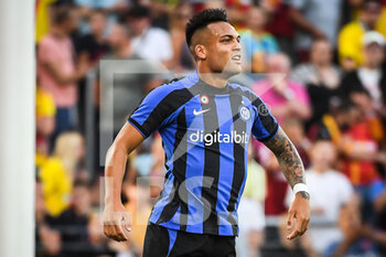 2022-07-23 - Lautaro MARTINEZ of Inter Milan during the Pre Season Friendly football match between RC Lens and FC Internazionale Milano (Inter Milan) on July 23, 2022 at Bollaert-Delelis stadium in Lens, France - FOOTBALL - FRIENDLY GAME - LENS V FC INTER - INTERNAZIONALE - FRIENDLY MATCH - SOCCER