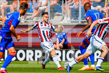 2022-07-23 - Pol Llonch of Willem II, Jerome Boateng of Olympique Lyonnais during the pre-season friendly football match between Willem II and Olympique Lyonnais on July 23, 2022 at Koning Willem II stadion in Tilburg, Netherlands - FOOTBALL - FRIENDLY GAME - WILLEM II V LYON - FRIENDLY MATCH - SOCCER
