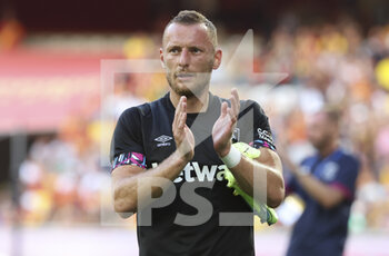 2022-07-30 - Vladimir Coufal of West Ham salutes the supporters following the pre-season friendly football match between RC Lens (RCL) and West Ham United FC on July 30, 2022 at Stade Bollaert-Delelis in Lens, France - FOOTBALL - FRIENDLY GAME - LENS V WEST HAM - FRIENDLY MATCH - SOCCER