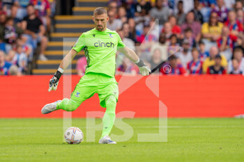 2022-07-30 - Crystal Palace goalkeeper Vicente Guaita during the Pre-Season Friendly football match between Crystal Palace and Montpellier HSC on July 30, 2022 at Selhurst Park in London, England - FOOTBALL - FRIENDLY GAME - CRYSTAL PALACE V MONTPELLIER - FRIENDLY MATCH - SOCCER