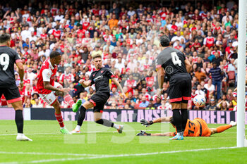 2022-07-30 - Gabriel Jesus (9) of Arsenal scores a goal during the Emirates Cup, friendly football match between Arsenal and Sevilla on July 30, 2022 at the Emirates Stadium in London, England - FOOTBALL - FRIENDLY GAME - ARSENAL V SEVILLA - FRIENDLY MATCH - SOCCER