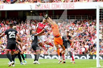 2022-07-30 - William Saliba (12) of Arsenal and Yassine Bounou (13) of Sevilla during the Emirates Cup, friendly football match between Arsenal and Sevilla on July 30, 2022 at the Emirates Stadium in London, England - FOOTBALL - FRIENDLY GAME - ARSENAL V SEVILLA - FRIENDLY MATCH - SOCCER