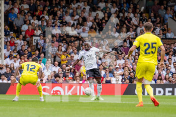 2022-07-31 - Fulham midfielder Neeskens Kebano during the Pre-Season Friendly football match between Fulham and Villarreal CF on July 31, 2022 at Craven Cottage in London, England - FOOTBALL - FRIENDLY GAME - FULHAM V VILLARREAL - FRIENDLY MATCH - SOCCER