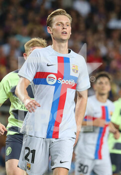 2022-08-24 - Frankie De Jong of FC Barcelona during the Friendly Football match between FC Barcelona and Manchester City on August 24, 2022 at Camp Nou stadium in Barcelona, Spain - FOOTBALL - FRIENDLY GAME - FC BARCELONA V MANCHESTER CITY - FRIENDLY MATCH - SOCCER