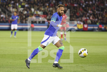 2022-09-27 - Neymar Jr of Brazil during the International friendly game, football match between Brazil and Tunisia on September 27, 2022 at Parc des Princes stadium in Paris, France - FOOTBALL - FRIENDLY GAME - BRAZIL V TUNISIA - FRIENDLY MATCH - SOCCER