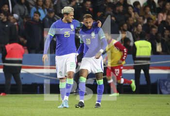 2022-09-27 - Pedro Guilherme Abreu dos Santos of Brazil celebrates his goal with Neymar Jr of Brazil during the International friendly game, football match between Brazil and Tunisia on September 27, 2022 at Parc des Princes stadium in Paris, France - FOOTBALL - FRIENDLY GAME - BRAZIL V TUNISIA - FRIENDLY MATCH - SOCCER