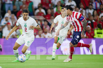 2022-09-27 - Achraf Hakimi of Morocco and Braian Ojeda of Paraguay during the international friendly football match between Paraguay and Morocco on September 27, 2022 at Benito Villamarin Stadium in Sevilla, Spain - FOOTBALL - FRIENDLY GAME - PARAGUAY V MOROCCO - FRIENDLY MATCH - SOCCER