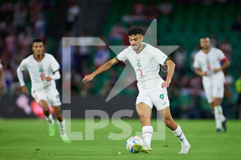 2022-09-27 - Noussair Mazraoui of Morocco during the international friendly football match between Paraguay and Morocco on September 27, 2022 at Benito Villamarin Stadium in Sevilla, Spain - FOOTBALL - FRIENDLY GAME - PARAGUAY V MOROCCO - FRIENDLY MATCH - SOCCER