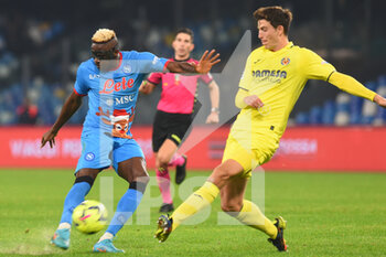 2022-12-17 - Victor Osimhen of SSC Napoli  and Etienne Capoue competes for the ball with during the friendly football match SSC Napoli v Villarreal FC  at Diego Armando Maradona stadium  - NAPOLI VS VILLAREAL - FRIENDLY MATCH - SOCCER