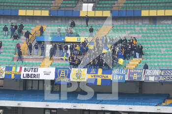 2022-12-22 - Hellas Verona fans show their supportduring Hellas Verona vs Bologna FC, frendly match Serie A Tim 2022-23, at Marcantonio Bentegodi stadium in Verona (VR), Italy, on December 22, 2022. - HELLAS VERONA FC VS BOLOGNA FC - FRIENDLY MATCH - SOCCER