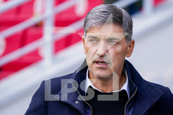 2022-05-01 - Head coach Felice Mazzu of Royale Union Saint-Gilloise prior to the Belgian championship Jupiler Pro League football match between Royal Antwerp FC and Royale Union Saint-Gilloise on May 1, 2022 at Bosuilstadion in Antwerp, Belgium - ROYAL ANTWERP FC VS ROYALE UNION SAINT-GILLOISE - BELGIAN PRO LEAGUE - SOCCER