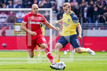 2022-05-01 - Michael Frey of Royal Antwerp FC, Jonas Bager of Royale Union Saint-Gilloise during the Belgian championship Jupiler Pro League football match between Royal Antwerp FC and Royale Union Saint-Gilloise on May 1, 2022 at Bosuilstadion in Antwerp, Belgium - ROYAL ANTWERP FC VS ROYALE UNION SAINT-GILLOISE - BELGIAN PRO LEAGUE - SOCCER