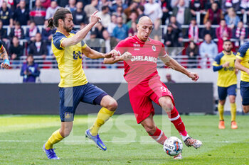 2022-05-01 - Michael Frey of Royal Antwerp, Christian Burgess of Royale Union Saint-Gilloise during the Belgian championship Jupiler Pro League football match between Royal Antwerp FC and Royale Union Saint-Gilloise on May 1, 2022 at Bosuilstadion in Antwerp, Belgium - ROYAL ANTWERP FC VS ROYALE UNION SAINT-GILLOISE - BELGIAN PRO LEAGUE - SOCCER