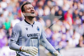 2022-05-01 - Simon Mignolet of Club Brugge during the Belgian championship Jupiler Pro League football match between RSC Anderlecht and Club Brugge on May 1, 2022 at Lotto Park in Brussel, Belgium - RSC ANDERLECHT VS CLUB BRUGGE - BELGIAN PRO LEAGUE - SOCCER