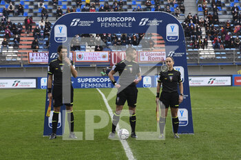 2022-01-05 - Referee Michele Giordano and assistant Tiziana Trasciatti and Stefano Camilli during the Women's Italian Supercup Semi-Final between A.S. Roma Women and A.C. Milan at the Domenico Francioni Stadium on 5th of January, 2022 in Latina, Italy. - AS ROMA VS AC MILAN - WOMEN SUPERCOPPA - SOCCER