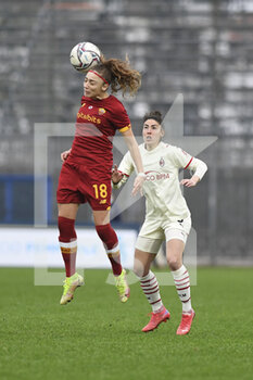 2022-01-05 - Benedetta Glionna of AS Roma Women during the Women's Italian Supercup Semi-Final between A.S. Roma Women and A.C. Milan at the Domenico Francioni Stadium on 5th of January, 2022 in Latina, Italy. - AS ROMA VS AC MILAN - WOMEN SUPERCOPPA - SOCCER