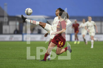 2022-01-05 - Lindsey Kimberley Thomas of A.C. Milan during the Women's Italian Supercup Semi-Final between A.S. Roma Women and A.C. Milan at the Domenico Francioni Stadium on 5th of January, 2022 in Latina, Italy. - AS ROMA VS AC MILAN - WOMEN SUPERCOPPA - SOCCER