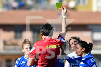 2022-01-29 - Luca De Angeli (Referee) shows the yellow card - EMPOLI LADIES VS ACF FIORENTINA - WOMEN ITALIAN CUP - SOCCER