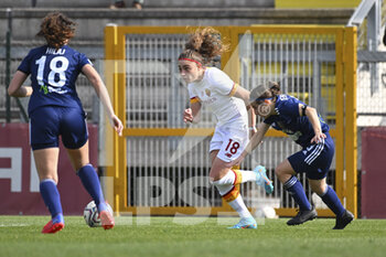 2022-02-13 - Benedetta Glionna of AS Roma Women during the quarter-final return match of Women's Coppa Italia between A.S. Roma Women and F.C. Como Women at the stadio Tre Fontane on 13th of February, 2022 in Rome, Italy. - AS ROMA VS FC COMO WOMEN - WOMEN ITALIAN CUP - SOCCER
