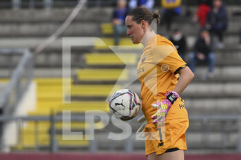 2022-02-13 - Emma Lind of AS Roma Women during the quarter-final return match of Women's Coppa Italia between A.S. Roma Women and F.C. Como Women at the stadio Tre Fontane on 13th of February, 2022 in Rome, Italy. - AS ROMA VS FC COMO WOMEN - WOMEN ITALIAN CUP - SOCCER