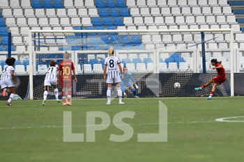 2022-05-22 - Andressa Alves (As Roma) scoaring penalty - FINAL - JUVENTUS FC - AS ROMA - WOMEN ITALIAN CUP - SOCCER