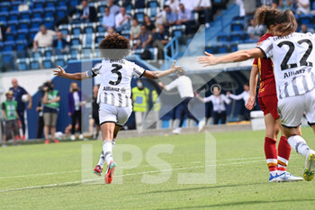 2022-05-22 - Sara Gama  (juventus) Celebrate his goal - FINAL - JUVENTUS FC - AS ROMA - WOMEN ITALIAN CUP - SOCCER