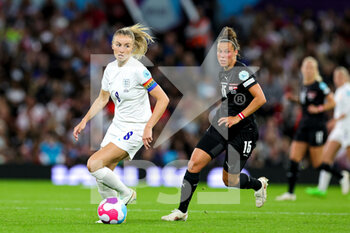 2022-07-06 - Leah Williamson of England and Nicole Billa of Austria during the UEFA Women's Euro 2022, Group A football match between England and Austria on July 6, 2022 at Old Trafford in Manchester, England - FOOTBALL - WOMEN'S EURO 2022 - ENGLAND V AUSTRIA - UEFA EUROPEAN - SOCCER
