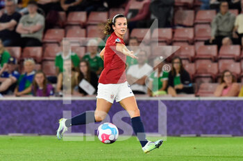 2022-07-07 - Tuva Hansen (4) of Norway during the UEFA Women's Euro 2022, Group A football match between Norway and Northern Ireland on July 7, 2022 at the St Mary's Stadium in Southampton, England - FOOTBALL - WOMEN'S EURO 2022 - NORWAY V NORTHERN IRELAND - UEFA EUROPEAN - SOCCER