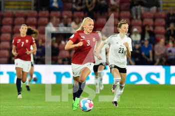 2022-07-07 - Maria Thorisdottir (3) of Norway during the UEFA Women's Euro 2022, Group A football match between Norway and Northern Ireland on July 7, 2022 at the St Mary's Stadium in Southampton, England - FOOTBALL - WOMEN'S EURO 2022 - NORWAY V NORTHERN IRELAND - UEFA EUROPEAN - SOCCER