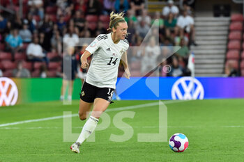 2022-07-07 - Lauren Wade (14) of Northern Ireland during the UEFA Women's Euro 2022, Group A football match between Norway and Northern Ireland on July 7, 2022 at the St Mary's Stadium in Southampton, England - FOOTBALL - WOMEN'S EURO 2022 - NORWAY V NORTHERN IRELAND - UEFA EUROPEAN - SOCCER