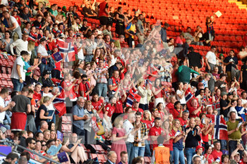 2022-07-07 - Norway fans during the UEFA Women's Euro 2022, Group A football match between Norway and Northern Ireland on July 7, 2022 at the St Mary's Stadium in Southampton, England - FOOTBALL - WOMEN'S EURO 2022 - NORWAY V NORTHERN IRELAND - UEFA EUROPEAN - SOCCER