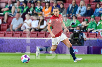 2022-07-07 - Guro Reiten (11) of Norway during the UEFA Women's Euro 2022, Group A football match between Norway and Northern Ireland on July 7, 2022 at the St Mary's Stadium in Southampton, England - FOOTBALL - WOMEN'S EURO 2022 - NORWAY V NORTHERN IRELAND - UEFA EUROPEAN - SOCCER