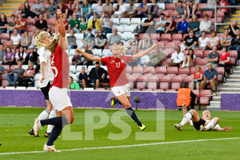 2022-07-07 - Julie Blakstad (17) of Norway celebrates scoring the opening goal 1-0 during the UEFA Women's Euro 2022, Group A football match between Norway and Northern Ireland on July 7, 2022 at the St Mary's Stadium in Southampton, England - FOOTBALL - WOMEN'S EURO 2022 - NORWAY V NORTHERN IRELAND - UEFA EUROPEAN - SOCCER