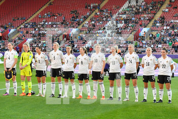 2022-07-07 - Northern Ireland team photo ahead of the UEFA Women's Euro 2022, Group A football match between Norway and Northern Ireland on July 7, 2022 at the St Mary's Stadium in Southampton, England - FOOTBALL - WOMEN'S EURO 2022 - NORWAY V NORTHERN IRELAND - UEFA EUROPEAN - SOCCER