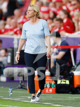 2022-07-08 - Germany coach Martina Voss-Tecklenburg during the UEFA Women's Euro 2022, Group B football match between Germany and Denmark on July 8, 2022 at the Brentford Community Stadium in Brentford, England - FOOTBALL - WOMEN'S EURO 2022 - GERMANY V DENMARK - UEFA EUROPEAN - SOCCER