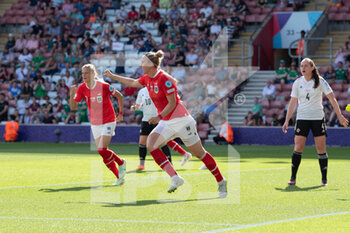 2022-07-11 - Katharina Schiechtl (6) of Austria celebrates scoring the opening goal during the UEFA Women's Euro 2022, Group A football match between Austria and Northern Ireland on July 11, 2022 at the St Mary's Stadium in Southampton, England - FOOTBALL - WOMEN'S EURO 2022 - AUSTRIA V NORTHERN IRELAND - UEFA EUROPEAN - SOCCER