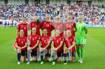 2022-07-11 - Team of Norway during the UEFA Women's Euro 2022, Group A football match between England and Norway on July 11, 2022 at the American Express Community Stadium in Brighton and Hove, England - FOOTBALL - WOMEN'S EURO 2022 - ENGLAND V NORWAY - UEFA EUROPEAN - SOCCER