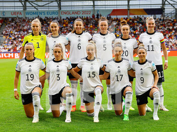 2022-07-12 - Team of Germany during the UEFA Women's Euro 2022, Group B football match between Germany and Spain on July 12, 2022 at Brentford Community Stadium in Brentford, England - FOOTBALL - WOMEN'S EURO 2022 - GERMANY V SPAIN - UEFA EUROPEAN - SOCCER