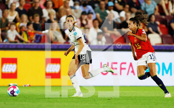 2022-07-12 - Tabea Wassmuth of Germany and Leila Ouahabi of Spain during the UEFA Women's Euro 2022, Group B football match between Germany and Spain on July 12, 2022 at Brentford Community Stadium in Brentford, England - FOOTBALL - WOMEN'S EURO 2022 - GERMANY V SPAIN - UEFA EUROPEAN - SOCCER