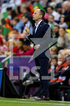 2022-07-13 - Mark Parsons, Head Coach of Netherlands during the UEFA Women's Euro 2022, Group C football match between Netherlands and Portugal on July 13, 2022 at Leigh Sports Village in Leigh, England - FOOTBALL - WOMEN'S EURO 2022 - NETHERLANDS V PORTUGAL - UEFA EUROPEAN - SOCCER