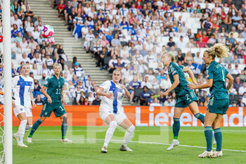 2022-07-16 - Sophia Kleinherne of Germany scores a goal 0-1 during the UEFA Women's Euro 2022, Group B football match between Finland and Germany on July 16, 2022 at Stadium MK in Milton Keynes, England - FOOTBALL - WOMEN'S EURO 2022 - FINLAND V GERMANY - UEFA EUROPEAN - SOCCER