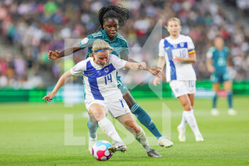 2022-07-16 - Heidi Kollanen of Finland, Nicole Anyomi of Germany during the UEFA Women's Euro 2022, Group B football match between Finland and Germany on July 16, 2022 at Stadium MK in Milton Keynes, England - FOOTBALL - WOMEN'S EURO 2022 - FINLAND V GERMANY - UEFA EUROPEAN - SOCCER