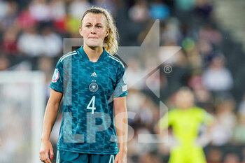 2022-07-16 - Lena Lattwein of Germany during the UEFA Women's Euro 2022, Group B football match between Finland and Germany on July 16, 2022 at Stadium MK in Milton Keynes, England - FOOTBALL - WOMEN'S EURO 2022 - FINLAND V GERMANY - UEFA EUROPEAN - SOCCER