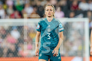 2022-07-16 - Kathrin-Julia Hendrich of Germany during the UEFA Women's Euro 2022, Group B football match between Finland and Germany on July 16, 2022 at Stadium MK in Milton Keynes, England - FOOTBALL - WOMEN'S EURO 2022 - FINLAND V GERMANY - UEFA EUROPEAN - SOCCER
