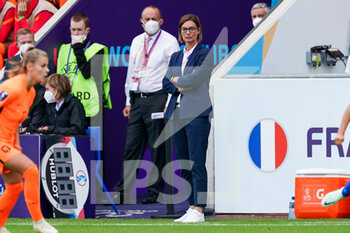2022-07-23 - Coach Corinne Diacre of France during the UEFA Women's Euro 2022, quarter final football match between France and Netherlands on July 23, 2022 at New York Stadium in Rotherham, England - FOOTBALL - WOMEN'S EURO 2022 - 1/4 - FRANCE V NETHERLANDS - UEFA EUROPEAN - SOCCER