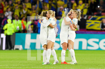 2022-07-26 - England players celebrate winning the match during the UEFA Women's Euro 2022, semi final football match between England and Sweden on July 26, 2022 at Bramall Lane in Sheffield, England - FOOTBALL - WOMEN'S EURO 2022 - 1/2 - ENGLAND V SWEDEN - UEFA EUROPEAN - SOCCER