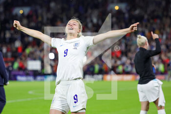 2022-07-26 - Ellen White (9) of England celebrates at full time during the UEFA Women's Euro 2022, semi final football match between England and Sweden on July 26, 2022 at Bramall Lane in Sheffield, England - FOOTBALL - WOMEN'S EURO 2022 - 1/2 - ENGLAND V SWEDEN - UEFA EUROPEAN - SOCCER