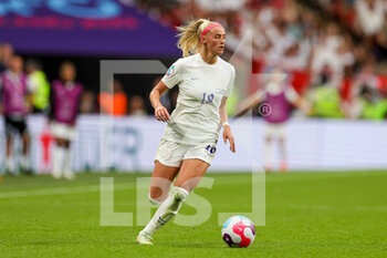 2022-07-31 - Chloe Kelly of England during the UEFA Women's Euro 2022, Final football match between England and Germany on July 31, 2022 at Wembley Stadium in London, England - FOOTBALL - WOMEN'S EURO 2022 - FINAL - ENGLAND V GERMANY - UEFA EUROPEAN - SOCCER